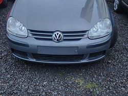 Grau Gebraucht 2006 VW Golf Limousine | 2.900 € (Fairer Preis)