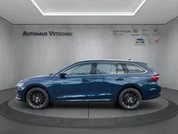 Lavablau (blau) Gebraucht 2023 Skoda Octavia Style Kombi | 29.990 € (Fairer Preis)