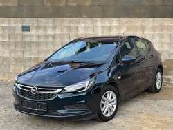 Grün Gebraucht 2016 Opel Astra Edition Limousine | 5.990 € (Superpreis)