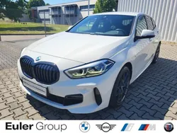 Weiss Gebraucht 2022 BMW 120 Performance Kleinwagen | 27.366 € (Fairer Preis)