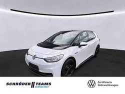 Weiß Gebraucht 2021 VW ID.3 Pro Kleinwagen | 21.390 € (Etwas zu teuer)