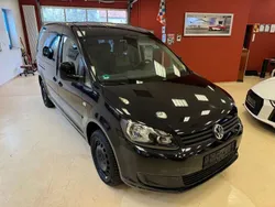 Deep black perleffekt Gebraucht 2013 VW Caddy Maxi Van / Kleinbus | 16.890 €