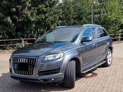 Grau Gebraucht 2014 Audi Q7 S-Line SUV | 17.900 € (Etwas zu teuer)