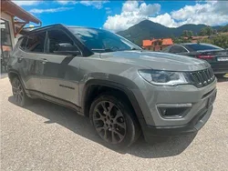 Grau Gebraucht 2021 Jeep Compass SUV | 15.900 € (Fairer Preis)
