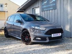 Grau Gebraucht 2017 Ford Focus ST Kombi | 14.900 € (Fairer Preis)