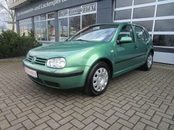 Grün Gebraucht 2002 VW Golf IV Comfortline Limousine | 5.990 €