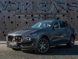 Grau Gebraucht 2017 Maserati Levante SUV | 27.900 € (Fairer Preis)