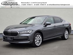 Grau Gebraucht 2022 Skoda Superb Selection Limousine | 40.290 €