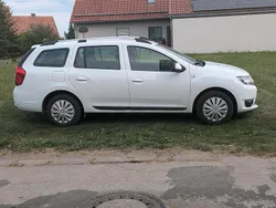 Weiß Gebraucht 2014 Dacia Logan MCV Kombi | 6.600 € (Etwas zu teuer)