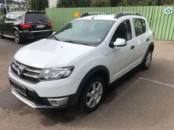 Weiß Gebraucht 2015 Dacia Sandero Prestige Kleinwagen | 4.490 € (Superpreis)