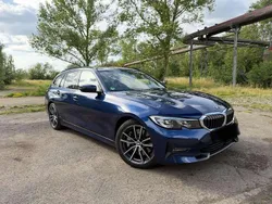 Blau Gebraucht 2019 BMW 330 Sport Line Kombi | 28.500 € (Fairer Preis)