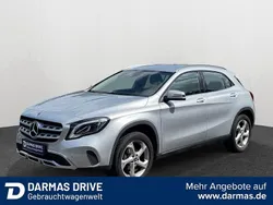 Silber Gebraucht 2019 Mercedes GLA200 Urban SUV | 24.790 € (Fairer Preis)