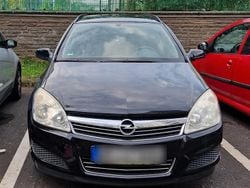 Schwarz Gebraucht 2007 Opel Astra Kombi | 1.550 € (Guter Preis)