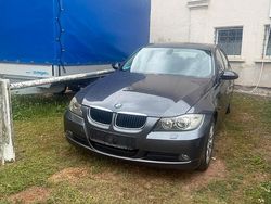 Grau Gebraucht 2006 BMW 318 Limousine | 3.499 € (Etwas zu teuer)