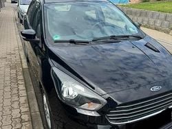 Schwarz Gebraucht 2018 Ford Ka Plus Cool & Sound Edition Kleinwagen | 8.990 € (Fairer Preis)