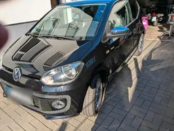 Schwarz Gebraucht 2012 VW up! Black Edition Kleinwagen | 5.950 € (Etwas zu teuer)