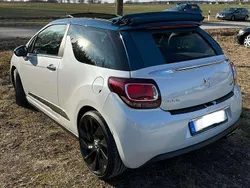 Weiß Gebraucht 2016 DS Automobiles DS3 Cabriolet Cabrio | 8.890 €