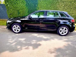 Schwarz Gebraucht 2020 Audi A3 Sportback Kleinwagen | 16.500 €