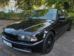 Schwarz Gebraucht 1997 BMW 740 Limousine | 14.500 € (Fairer Preis)