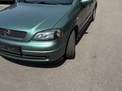 Grün Gebraucht 2000 Opel Astra Kleinwagen | 1.500 € (Etwas zu teuer)
