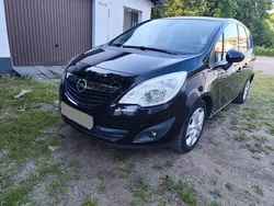 Schwarz Gebraucht 2011 Opel Meriva Van / Kleinbus | 3.650 € (Guter Preis)