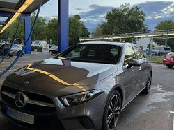 Grau Gebraucht 2020 Mercedes A180 Limousine | 25.700 € (Etwas zu teuer)