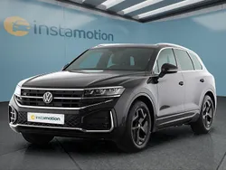 Schwarz Gebraucht 2024 VW Touareg SUV | 63.699 € (Teuer)