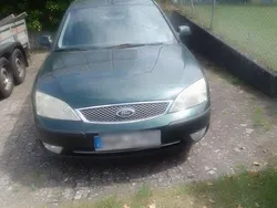 Grün Gebraucht 2004 Ford Mondeo Ghia Limousine | 1.500 € (Guter Preis)