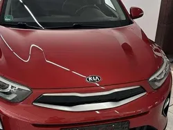 Rot Gebraucht 2019 Kia Stonic Platinum Edition SUV | 16.500 € (Fairer Preis)