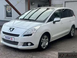Weiß Gebraucht 2011 Peugeot 5008 Business-Line Van / Kleinbus | 4.990 € (Guter Preis)