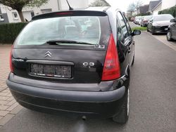 Schwarz Gebraucht 2003 Citroën C3 Kleinwagen | 2.000 €