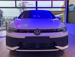 Pure white Gebraucht 2025 VW Golf VIII GTI Limousine | 38.490 € (Superpreis)