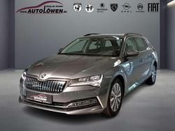 Grau Gebraucht 2022 Skoda Superb Ambition Kombi | 25.950 € (Fairer Preis)