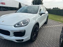 Weiß Gebraucht 2017 Porsche Cayenne SUV | 36.900 € (Fairer Preis)