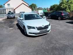 Weiß Gebraucht 2017 Skoda Superb Style Kombi | 16.900 € (Fairer Preis)