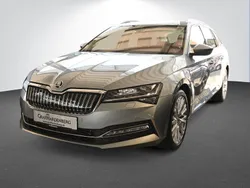 Grau Gebraucht 2021 Skoda Superb Style Kombi | 24.490 € (Etwas zu teuer)