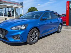 Blau Gebraucht 2020 Ford Focus | 15.990 € (Etwas zu teuer)
