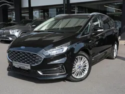 Iridiumschwarz metallic Gebraucht 2020 Ford S-MAX Vignale Van / Kleinbus | 30.327 € (Fairer Preis)