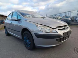 Grau metallic Gebraucht 2003 Peugeot 307 Tendance Limousine | 299 € (Superpreis)