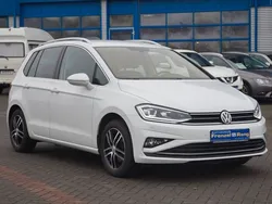 Weiß Gebraucht 2019 VW Golf VII Highline Limousine | 18.490 € (Fairer Preis)