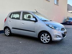 Silber Gebraucht 2012 Hyundai i10 Style Kleinwagen | 5.990 € (Teuer)