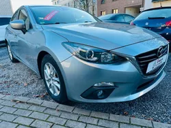 Grau Gebraucht 2016 Mazda 3 Prime-Line Limousine | 8.650 € (Guter Preis)