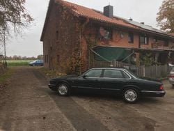 Grün Gebraucht 1998 Jaguar XJ8 Limousine | 3.970 € (Superpreis)
