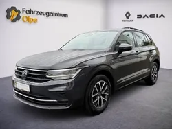 Uranograu Gebraucht 2022 VW Tiguan Life SUV | 25.990 € (Guter Preis)