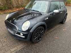 Schwarz Gebraucht 2002 Mini Cooper Kleinwagen | 1.700 €