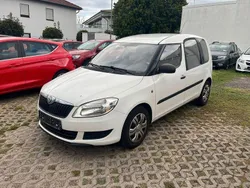 Weiß Gebraucht 2011 Skoda Roomster Plus Edition Kombi | 2.599 € (Guter Preis)