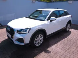 Weiß Gebraucht 2021 Audi Q2 Advanced SUV | 24.790 € (Fairer Preis)