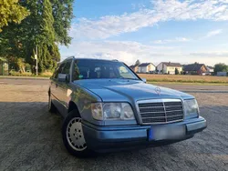Blau Gebraucht 1994 Mercedes 200 Kombi | 6.300 €