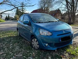 Blau Gebraucht 2016 Mitsubishi Space Star Kleinwagen | 3.500 € (Guter Preis)