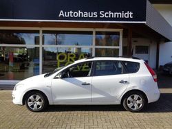 Weiß Gebraucht 2009 Hyundai i30 Kombi | 2.200 € (Superpreis)